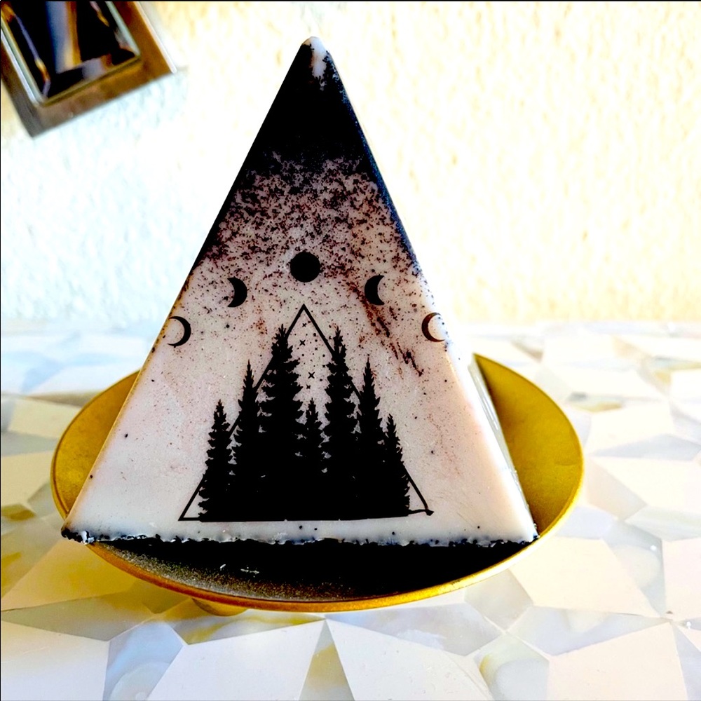 NWT Mountain Coffee Candle